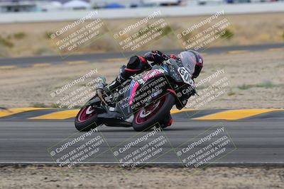 media/Jan-14-2023-SoCal Trackdays (Sat) [[497694156f]]/Turn 4 Set 2 (1030am)/